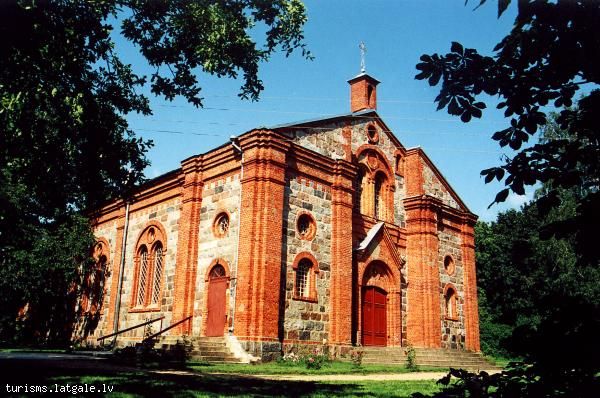 Raipoles-katolu-baznica Raipoles katoļu baznīca