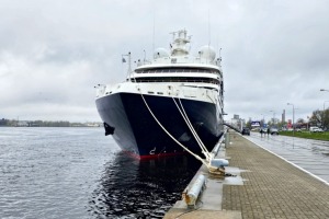 Ar luksus kruīza kuģi «Ponant Le Bellot» Rīga atklāj jauno pasažieru kuģošanas sezonu 2024 - Foto