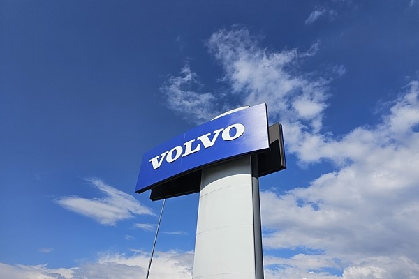 Volvo skaidro jaunos automašīnu nosaukumus