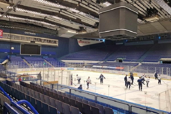 Ostravas arēna nav no gumijas – no kā jāuzmanās hokeja līdzjutējiem, braucot uz Pasaules čempionātu