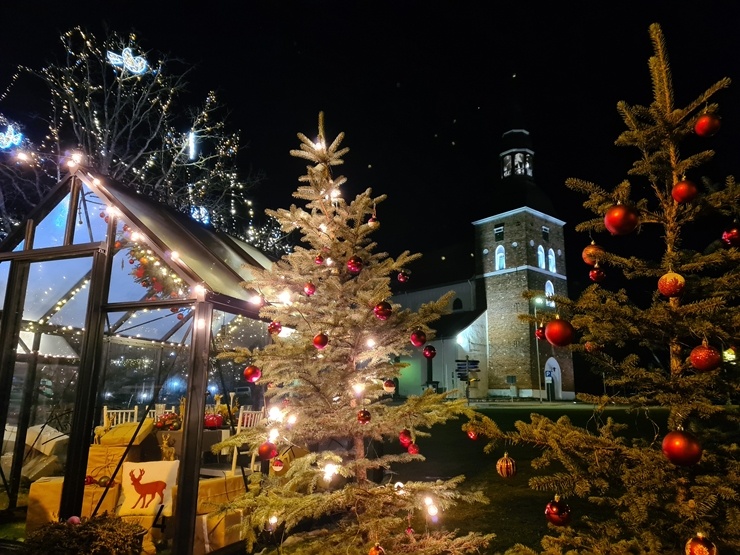 Vidzemes pilsēta Valmiera pošas Ziemassvētkiem. Foto: Valmieras pilsētas pašvaldība un Vija Zvejniece Vidzemes pilsēta Valmiera pošas Ziemassvētkiem. Foto: Valmieras pilsētas pašvaldība un Vija Zvejniece 295646