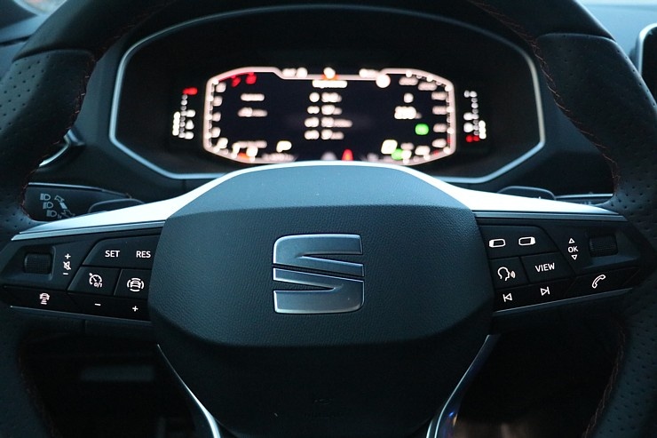 Travelnews.lv ar jauno «Seat Tarraco FR 1.5 TSI» apceļo Siguldu, Turaidu, Lielvārdi un Doles salu Travelnews.lv ar jauno «Seat Tarraco FR 1.5 TSI» apceļo Siguldu, Turaidu, Lielvārdi un Doles salu 296402