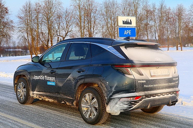 Travelnews.lv ar jauno «Hyundai Tucson» apceļo Api, Raganu klintis un Latvijas robežpunktu ar Igauniju Travelnews.lv ar jauno «Hyundai Tucson» apceļo Api, Raganu klintis un Latvijas robežpunktu ar Igauniju 296720