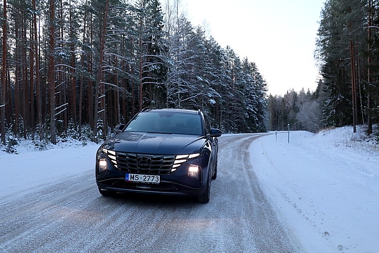 Travelnews.lv apceļo Vidzemi ar jauno «Hyundai Tuscon 1,6 T-GDI hybrid 4WD» 296851
