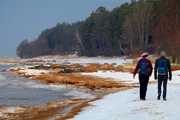 Pārgājiena maršrutā Tūja - Ķurmrags - Veczemju klintis dodas Travelnews.lv redakcija 297009