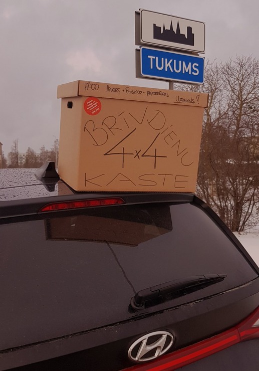 Travelnews.lv apceļo Latviju un cenšas noēst restorāna «Hercogs Mārupe» 90 eiro vērto «Brīvdienu kasti» Travelnews.lv apceļo Latviju un cenšas noēst restorāna «Hercogs Mārupe» 90 eiro vērto «Brīvdienu kasti» 297262