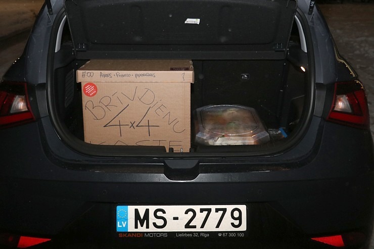 Travelnews.lv apceļo Latviju un cenšas noēst restorāna «Hercogs Mārupe» 90 eiro vērto «Brīvdienu kasti» Travelnews.lv apceļo Latviju un cenšas noēst restorāna «Hercogs Mārupe» 90 eiro vērto «Brīvdienu kasti» 297215