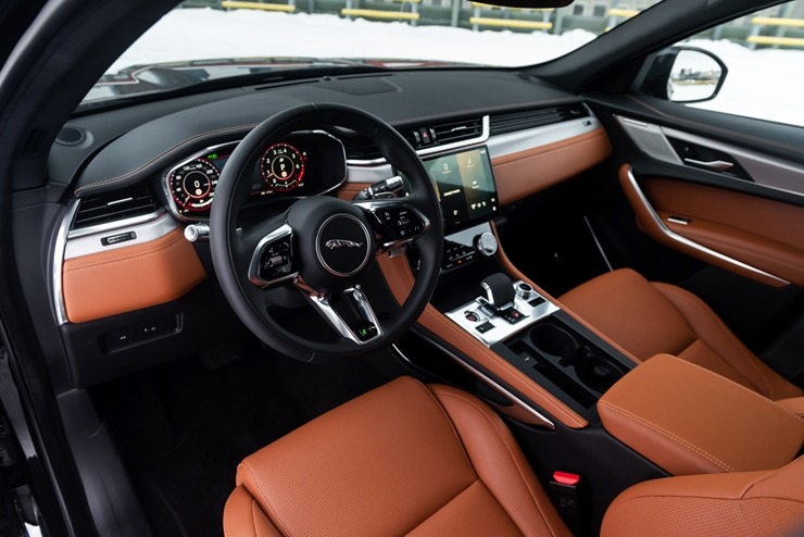 Latvijā ieradies jaunais Jaguar F-Pace modelis. Foto: Vytautas Pilkauskas 297569