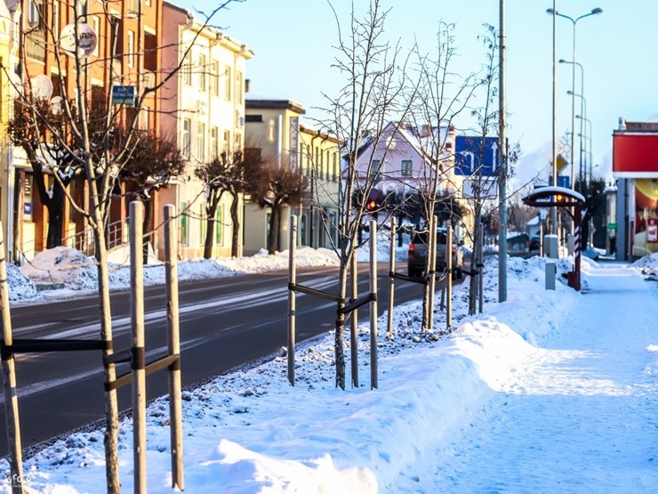 Madona ieslīgst ziemas apskāvienos. Foto: Madona.lv 297626