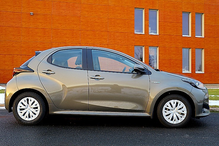 Travelnews.lv sadarbībā ar auto nomu «Sixt Latvija» apceļo Pierīgu ar jauno «Toyota Yaris Hybrid» Travelnews.lv sadarbībā ar auto nomu «Sixt Latvija» apceļo Pierīgu ar jauno «Toyota Yaris Hybrid» 297993