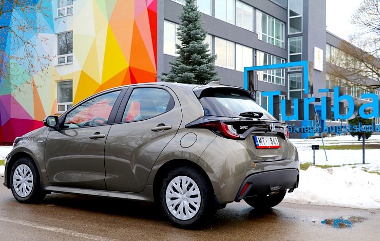 Travelnews.lv sadarbībā ar auto nomu «Sixt Latvija» apceļo Pierīgu ar jauno «Toyota Yaris Hybrid» Travelnews.lv sadarbībā ar auto nomu «Sixt Latvija» apceļo Pierīgu ar jauno «Toyota Yaris Hybrid» 298011