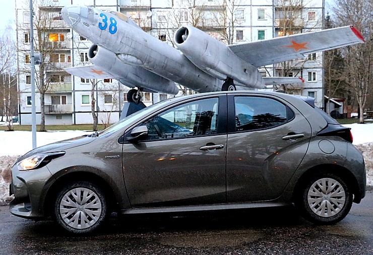 Travelnews.lv sadarbībā ar auto nomu «Sixt Latvija» apceļo Pierīgu ar jauno «Toyota Yaris Hybrid» Travelnews.lv sadarbībā ar auto nomu «Sixt Latvija» apceļo Pierīgu ar jauno «Toyota Yaris Hybrid» 298000