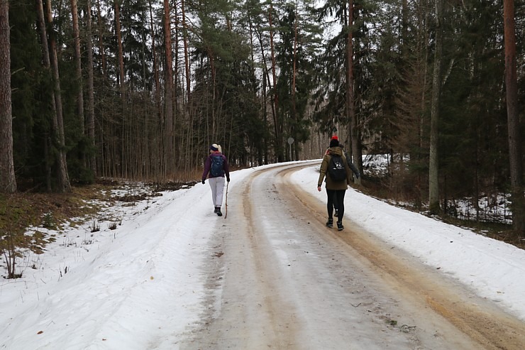 Travelnews.lv Baltkrievijas robežas tuvumā dodas 27 km pārgājienā, ko atbalsta auto noma «Sixt Latvija» Travelnews.lv Baltkrievijas robežas tuvumā dodas 27 km pārgājienā, ko atbalsta auto noma «Sixt Latvija» 298081