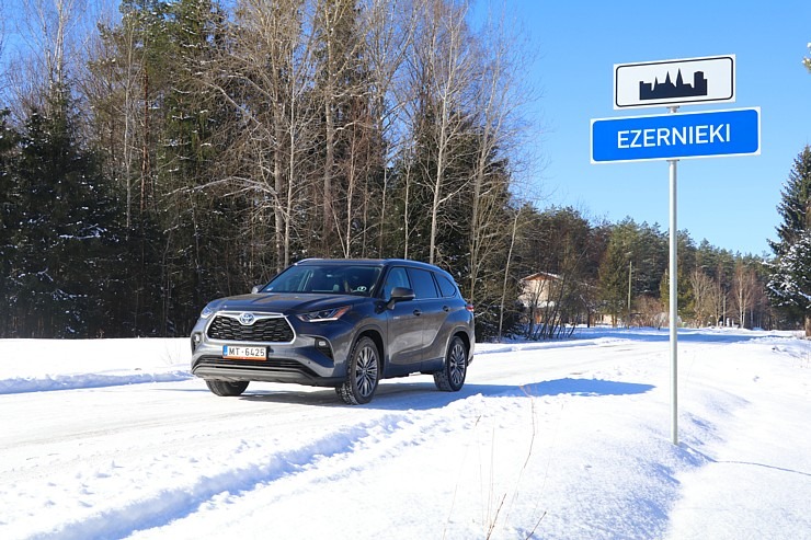 Sadarbībā ar auto nomu «Sixt Latvija» izbaudam ceļojumu ar «Toyota Highlander 2.5 Hybrid AWD Executive» Sadarbībā ar auto nomu «Sixt Latvija» izbaudam ceļojumu ar «Toyota Highlander 2.5 Hybrid AWD Executive» 298741