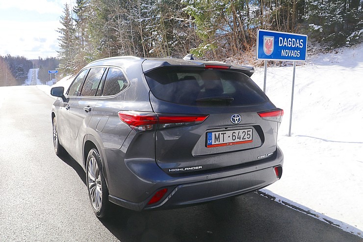 Sadarbībā ar auto nomu «Sixt Latvija» izbaudam ceļojumu ar «Toyota Highlander 2.5 Hybrid AWD Executive» Sadarbībā ar auto nomu «Sixt Latvija» izbaudam ceļojumu ar «Toyota Highlander 2.5 Hybrid AWD Executive» 298746