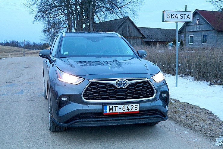 Sadarbībā ar auto nomu «Sixt Latvija» izbaudam ceļojumu ar «Toyota Highlander 2.5 Hybrid AWD Executive» Sadarbībā ar auto nomu «Sixt Latvija» izbaudam ceļojumu ar «Toyota Highlander 2.5 Hybrid AWD Executive» 298749