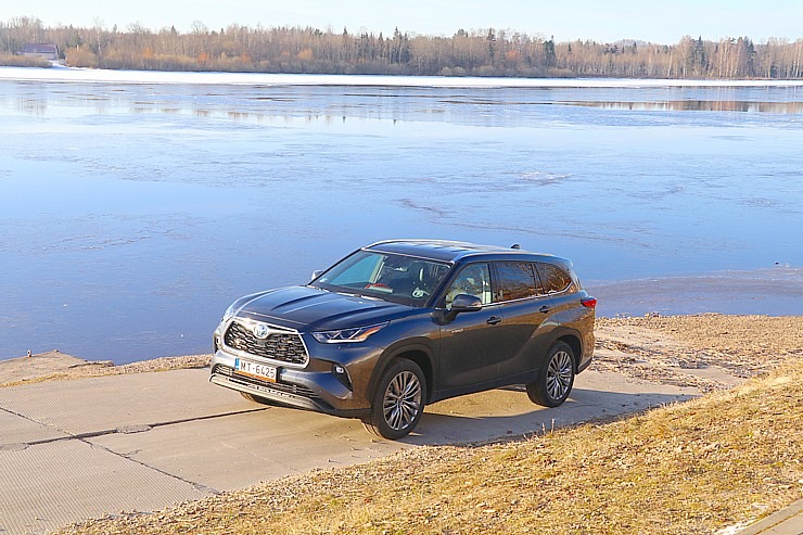 Sadarbībā ar auto nomu «Sixt Latvija» izbaudam ceļojumu ar «Toyota Highlander 2.5 Hybrid AWD Executive» Sadarbībā ar auto nomu «Sixt Latvija» izbaudam ceļojumu ar «Toyota Highlander 2.5 Hybrid AWD Executive» 298752