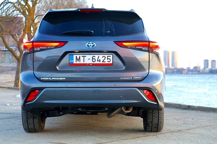 Sadarbībā ar auto nomu «Sixt Latvija» izbaudam ceļojumu ar «Toyota Highlander 2.5 Hybrid AWD Executive» Sadarbībā ar auto nomu «Sixt Latvija» izbaudam ceļojumu ar «Toyota Highlander 2.5 Hybrid AWD Executive» 298775