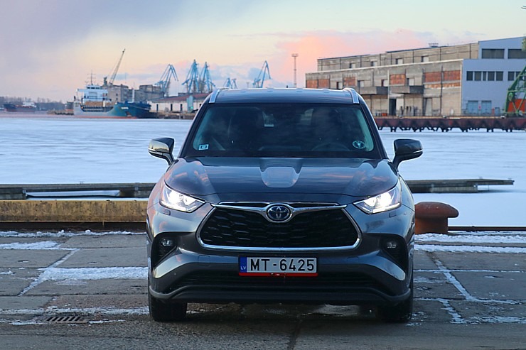 Sadarbībā ar auto nomu «Sixt Latvija» izbaudam ceļojumu ar «Toyota Highlander 2.5 Hybrid AWD Executive» Sadarbībā ar auto nomu «Sixt Latvija» izbaudam ceļojumu ar «Toyota Highlander 2.5 Hybrid AWD Executive» 298776