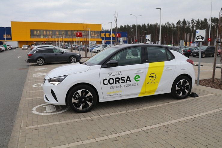 Travelnews.lv ar jauno elektrisko vāģi «Opel Corsa-e» apceļo Vidzemi 299803
