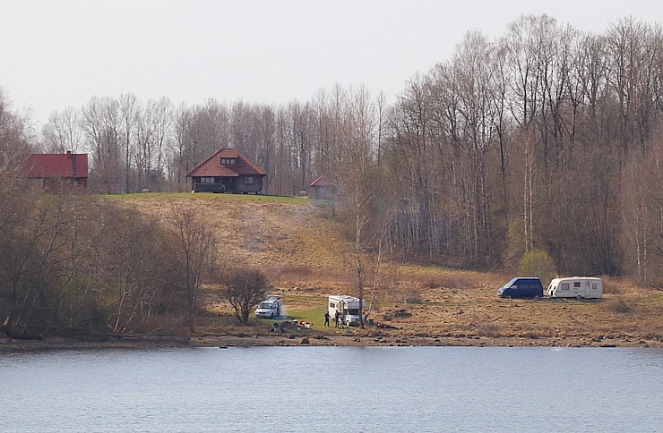Kokneses parks starp Pērses un Daugavas krastiem ir burvīga atpūtas un pastaigu vieta 300061