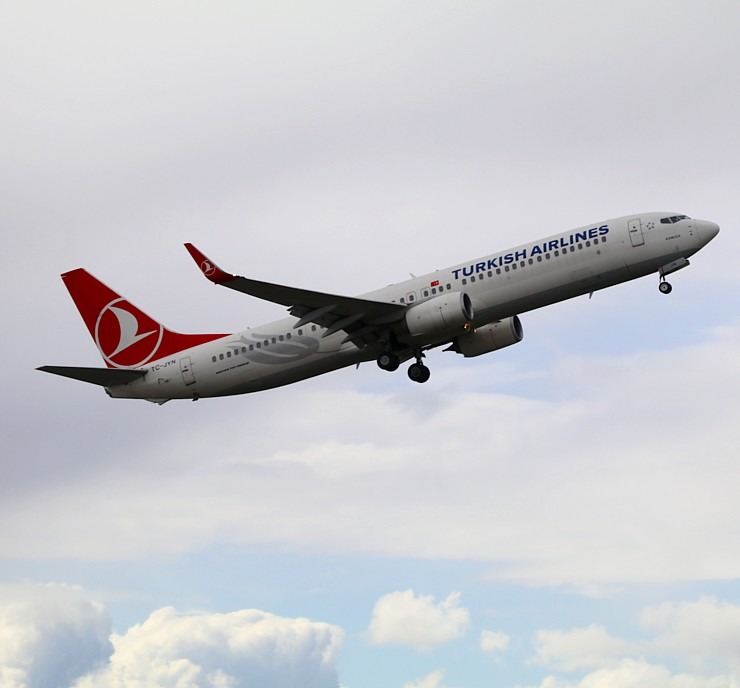 Pēc 539 dienām tūroperators «Tez Tour Latvija» atsāk čarterlidojumus uz Antalju ar «Turkish Airlines» Pēc 539 dienām tūroperators «Tez Tour Latvija» atsāk čarterlidojumus uz Antalju ar «Turkish Airlines» 300302
