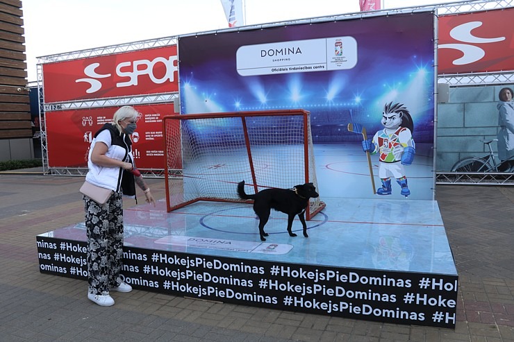 Vecrīgas restorāns «Kolonāde. Mūsu stāsti» hokeja fanus apkalpo pie tirdzniecības centra «Domina» Vecrīgas restorāns «Kolonāde. Mūsu stāsti» hokeja fanus apkalpo pie tirdzniecības centra «Domina» 301391