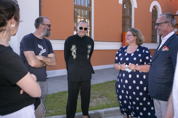 Ar Valsts prezidenta dalību 18. jūnijā svinīgi tika atklāts Sabiles mākslas, kultūras un tūrisma centrs Ar Valsts prezidenta dalību 18. jūnijā svinīgi tika atklāts Sabiles mākslas, kultūras un tūrisma centrs 302692