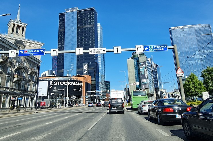 Travelnews.lv ar auto nomas «Sixt Latvija» spēkratu «Audi Q2» apceļo Tallinu 303180