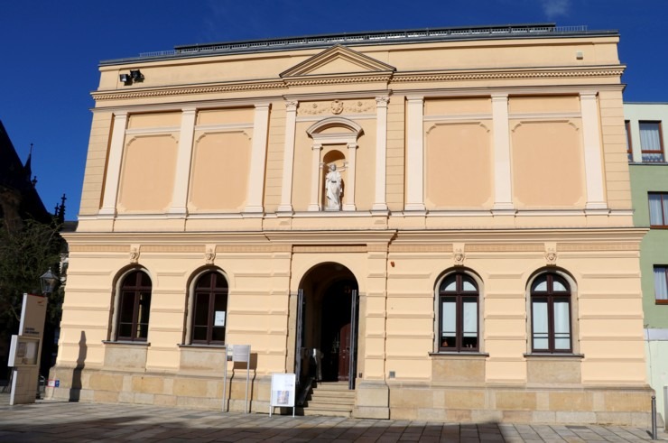 Travelnews.lv viesojas Saksijas pilsētā Cvikavā, kur dzimis komponists Roberts Aleksandrs Šūmanis Travelnews.lv viesojas Saksijas pilsētā Cvikavā, kur dzimis komponists Roberts Aleksandrs Šūmanis 304097