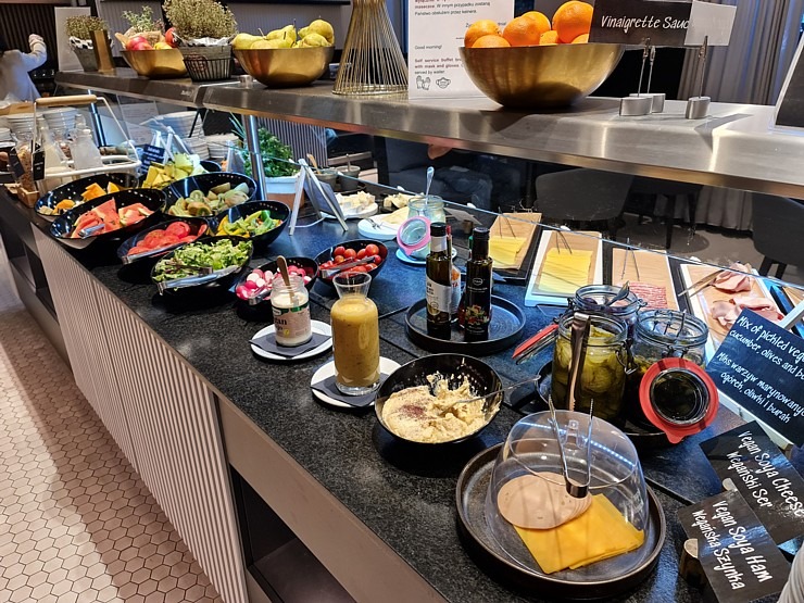 Travelnews.lv ar «AVIS Latvija» apceļo Poliju un izbauda «Radisson Collection Hotel, Warsaw» viesmīlību Travelnews.lv ar «AVIS Latvija» apceļo Poliju un izbauda «Radisson Collection Hotel, Warsaw» viesmīlību 304446