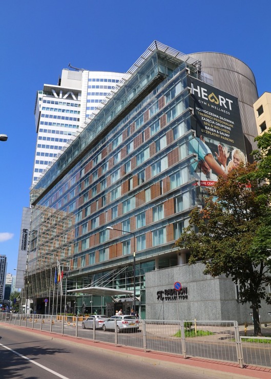 Travelnews.lv ar «AVIS Latvija» apceļo Poliju un izbauda «Radisson Collection Hotel, Warsaw» viesmīlību Travelnews.lv ar «AVIS Latvija» apceļo Poliju un izbauda «Radisson Collection Hotel, Warsaw» viesmīlību 304428