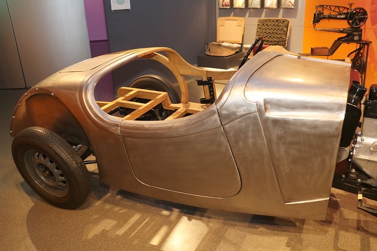 Travelnews.lv apmeklē vietu, kur dzima auto zīmols «AUDI» - «August Horch Museum Zwickau» Cvikavā 304952