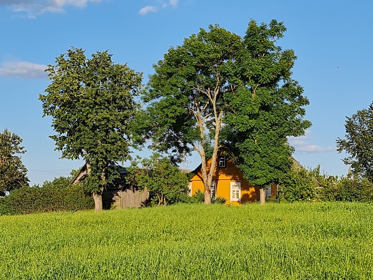 Travelnews.lv izbauda Krāslavas novada viesmīlību, kempingu «Siveri», 1500 lelles un Pauliņa keramiku Travelnews.lv izbauda Krāslavas novada viesmīlību, kempingu «Siveri», 1500 lelles un Pauliņa keramiku 304983