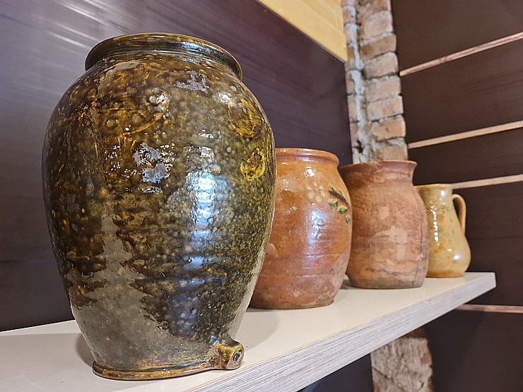 Travelnews.lv izbauda Krāslavas novada viesmīlību, kempingu «Siveri», 1500 lelles un Pauliņa keramiku Travelnews.lv izbauda Krāslavas novada viesmīlību, kempingu «Siveri», 1500 lelles un Pauliņa keramiku 304995