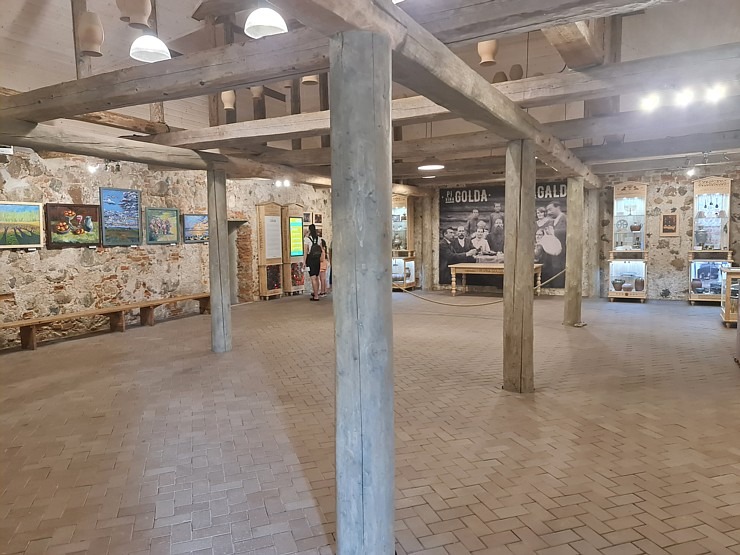 Travelnews.lv izbauda Krāslavas novada viesmīlību, kempingu «Siveri», 1500 lelles un Pauliņa keramiku Travelnews.lv izbauda Krāslavas novada viesmīlību, kempingu «Siveri», 1500 lelles un Pauliņa keramiku 304997