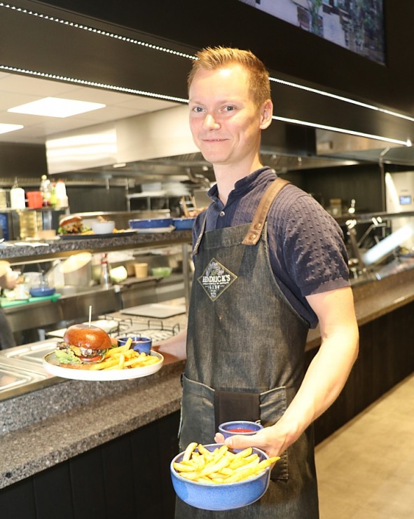Travelnews.lv apciemo un izgaršo jauno Mārupes restorānu «Brunch Garden» 305202