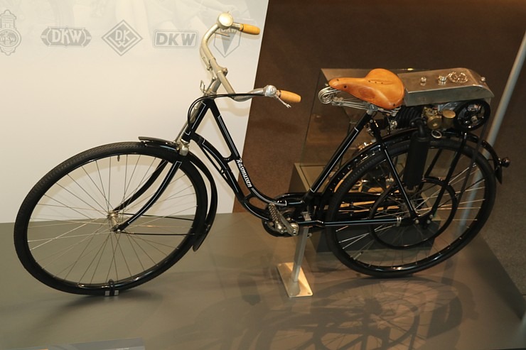 «Audi» zīmola faniem noteikti jāapmeklē muzejs «August Horch Museum Zwickau» Cvikavā 305291