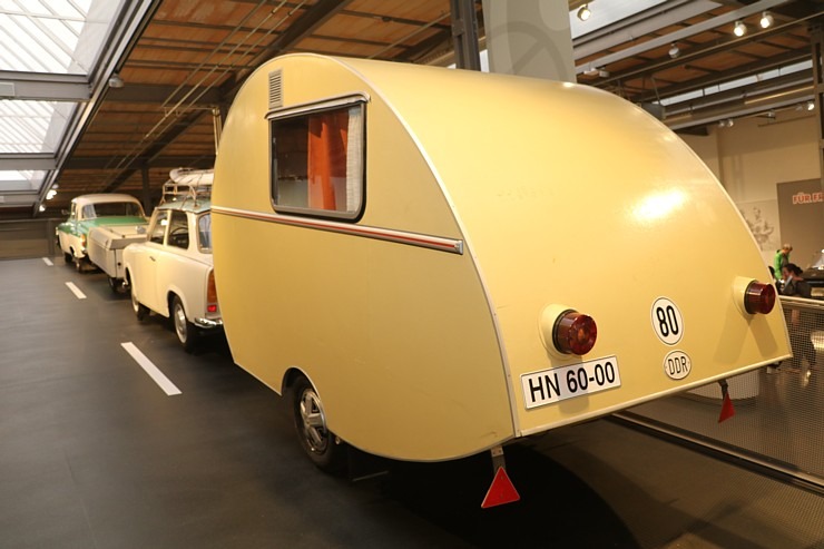 Cvikavas «Audi» un «Trabant» muzejā «August Horch Museum Zwickau» var arī apprecēties 305989