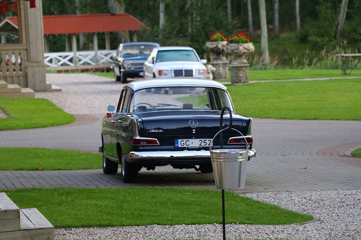 Ar elektrisko «Porsche Taycan 4S Cross Turismo» uz kafijas pauzi apciemojam Rankas muižu 306390