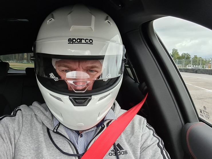 Travelnews.lv Biķernieku trasē joņo ar 510 zirgspēku «Alfa Romeo Stelvio Quadrifoglio» no «Autobrava» Travelnews.lv Biķernieku trasē joņo ar 510 zirgspēku «Alfa Romeo Stelvio Quadrifoglio» no «Autobrava» 306584