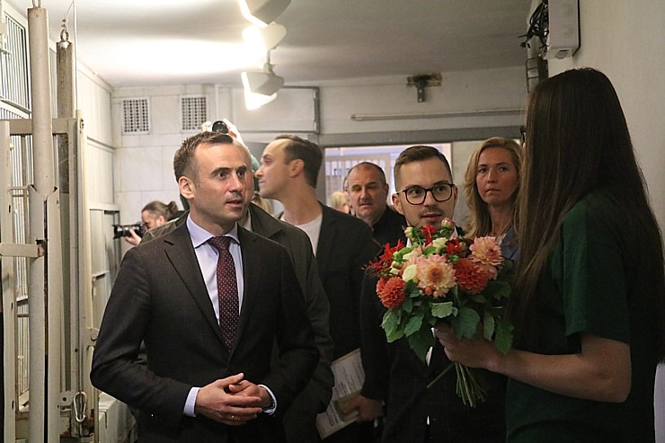 Rīgas Nacionālais zooloģiskais dārzs krusta mazos lauvēnus - «Varis» un «Teika» 307089