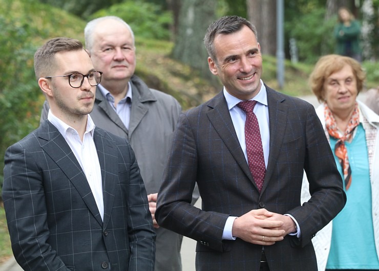 Rīgas Nacionālais zooloģiskais dārzs krusta mazos lauvēnus - «Varis» un «Teika» 307094