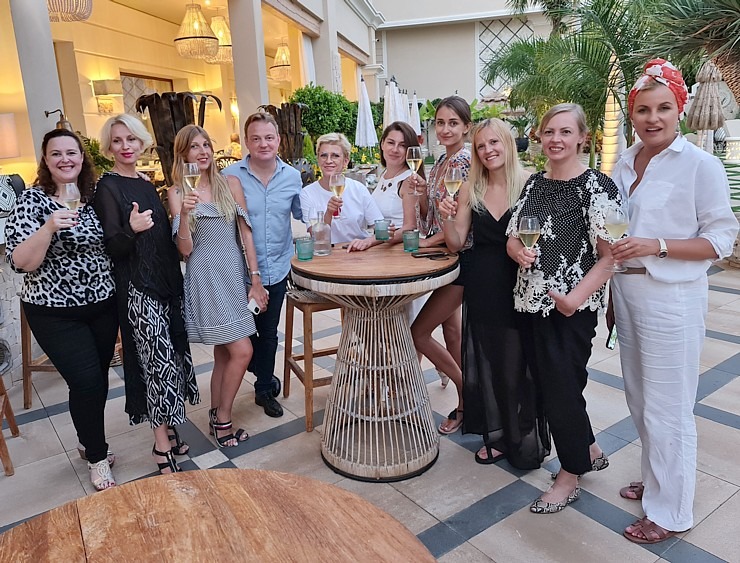 Travelnews.lv iepazīst vienu no skaistākajām dizaina viesnīcām Tenerifē - «Royal River Luxury Hotel» Travelnews.lv iepazīst vienu no skaistākajām dizaina viesnīcām Tenerifē - «Royal River Luxury Hotel» 309094