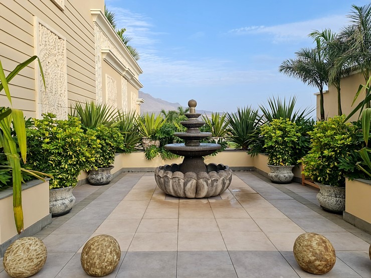 Travelnews.lv iepazīst vienu no skaistākajām dizaina viesnīcām Tenerifē - «Royal River Luxury Hotel» Travelnews.lv iepazīst vienu no skaistākajām dizaina viesnīcām Tenerifē - «Royal River Luxury Hotel» 309081