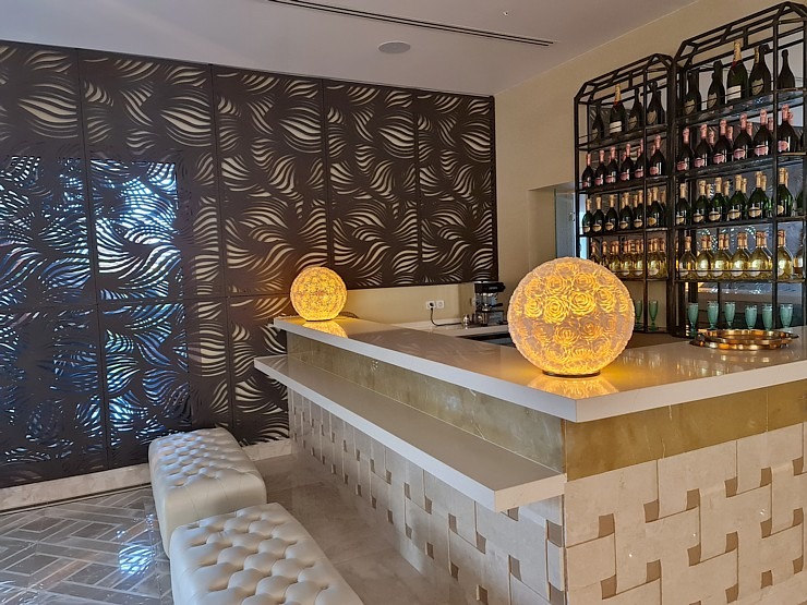 Travelnews.lv iepazīst vienu no skaistākajām dizaina viesnīcām Tenerifē - «Royal River Luxury Hotel» Travelnews.lv iepazīst vienu no skaistākajām dizaina viesnīcām Tenerifē - «Royal River Luxury Hotel» 309100
