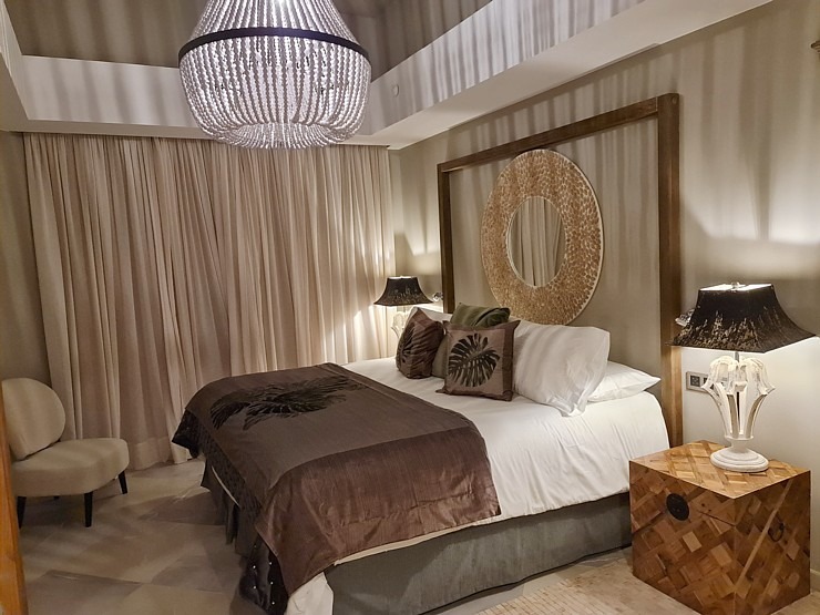 Travelnews.lv iepazīst vienu no skaistākajām dizaina viesnīcām Tenerifē - «Royal River Luxury Hotel» Travelnews.lv iepazīst vienu no skaistākajām dizaina viesnīcām Tenerifē - «Royal River Luxury Hotel» 309128