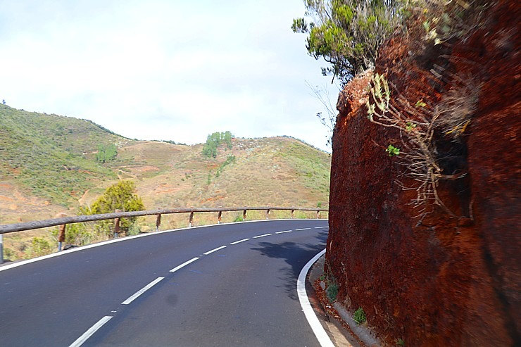 Travelnews.lv ar ekskursiju autobusu apbrauc apkārt Tenerifes salai un izbauda ceļu infrastruktūru Travelnews.lv ar ekskursiju autobusu apbrauc apkārt Tenerifes salai un izbauda ceļu infrastruktūru 309612