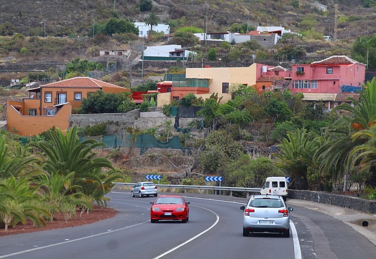 Travelnews.lv ar ekskursiju autobusu apbrauc apkārt Tenerifes salai un izbauda ceļu infrastruktūru Travelnews.lv ar ekskursiju autobusu apbrauc apkārt Tenerifes salai un izbauda ceļu infrastruktūru 309614