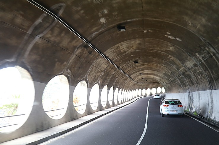 Travelnews.lv ar ekskursiju autobusu apbrauc apkārt Tenerifes salai un izbauda ceļu infrastruktūru Travelnews.lv ar ekskursiju autobusu apbrauc apkārt Tenerifes salai un izbauda ceļu infrastruktūru 309617
